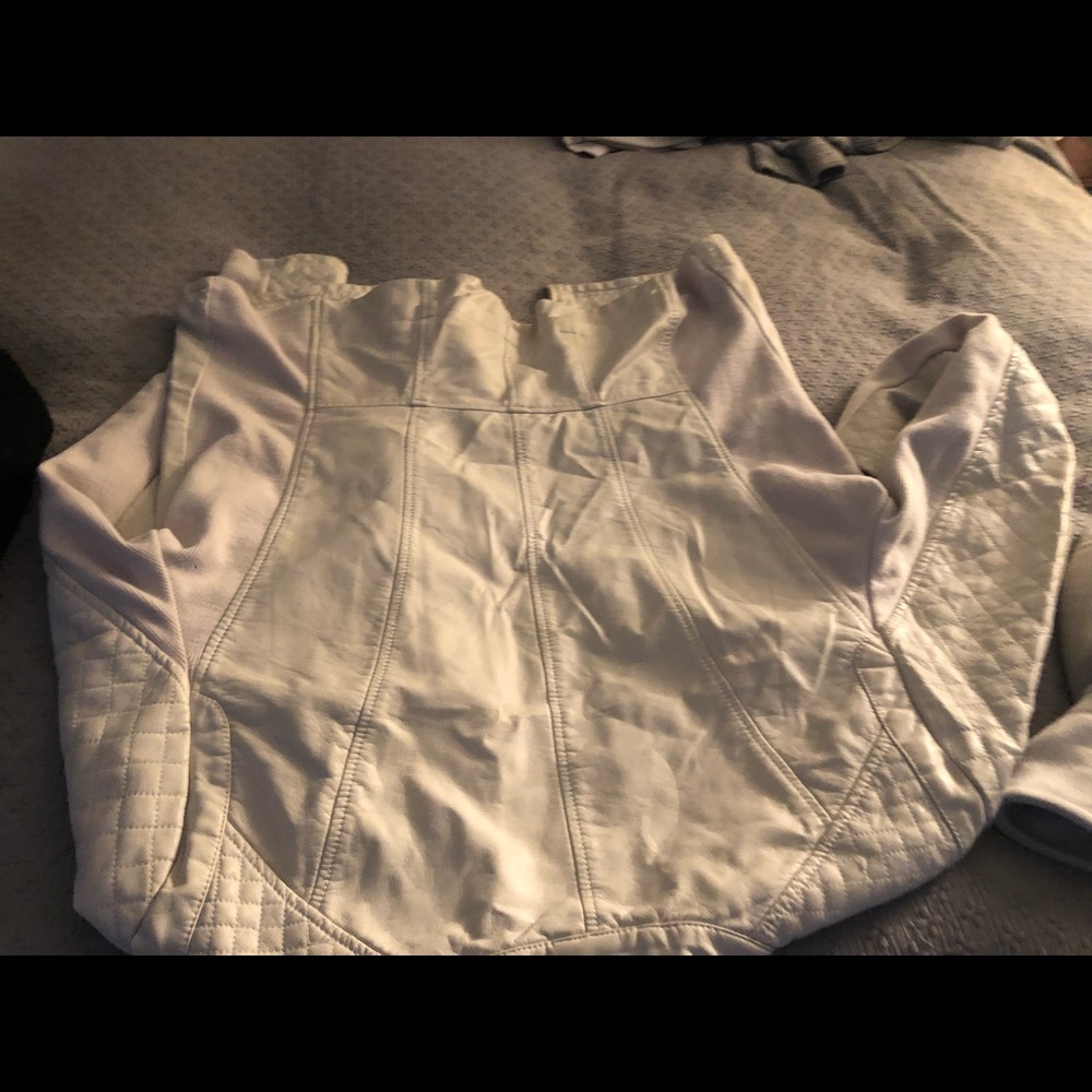 Jacket - Picture 4 of 4